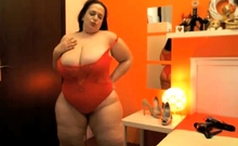 Bbw fat chick strips on webcam